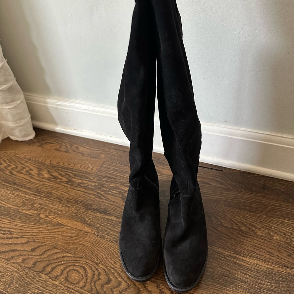Born Black Suede Women's Boots 8M
